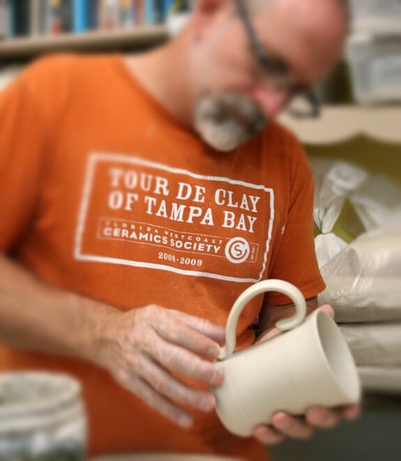 Featured image of post Mug Handles Pottery : Have fun experimenting with all of the.